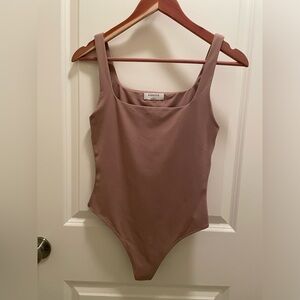 Babaton Contour Squareneck Bodysuit — Limited Edition Taupe— Medium